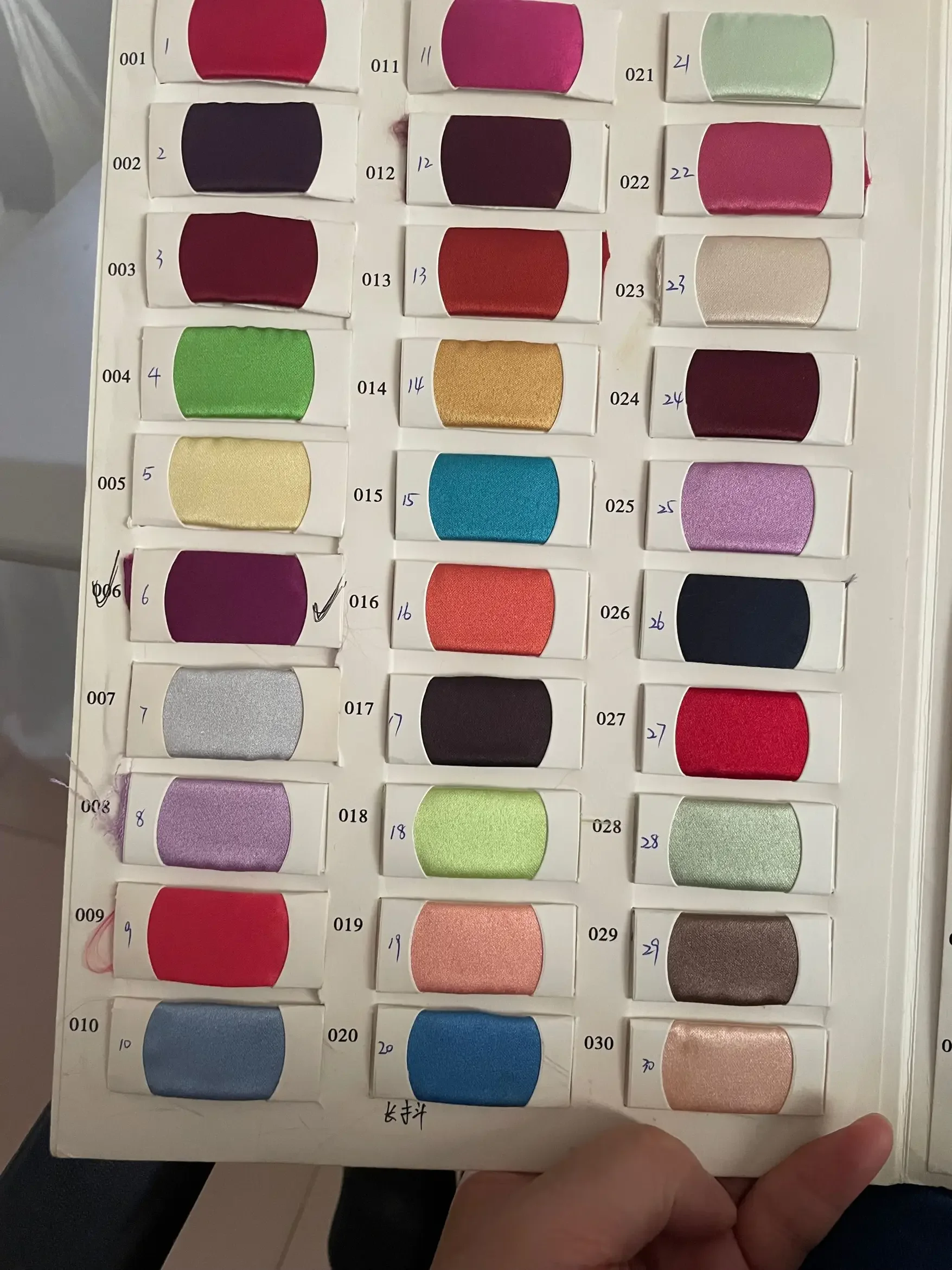 Белая свадебная накидка с капюшоном - Фотография_5