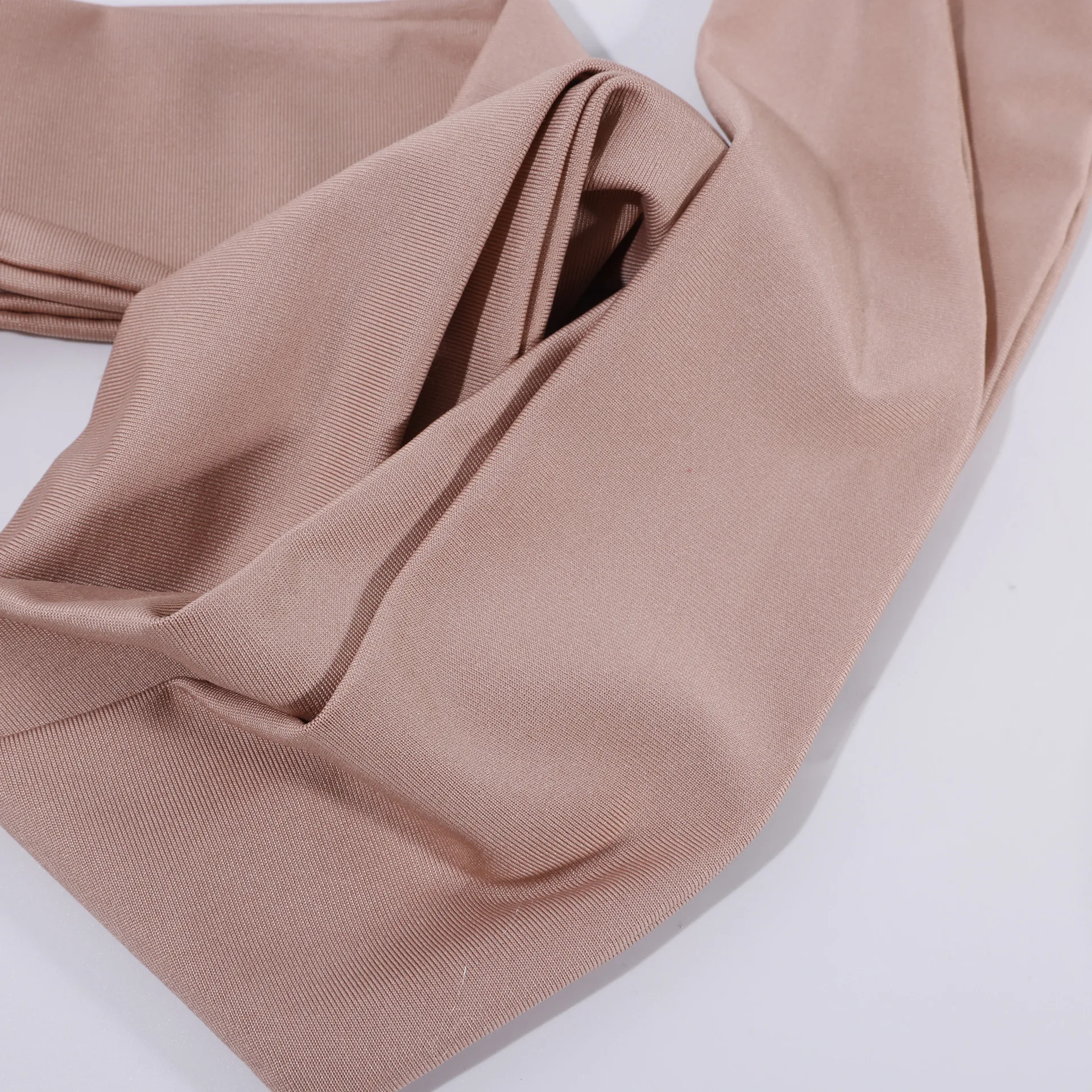 Шляпа-тюрбан с эластичной лентой - Фотография_4