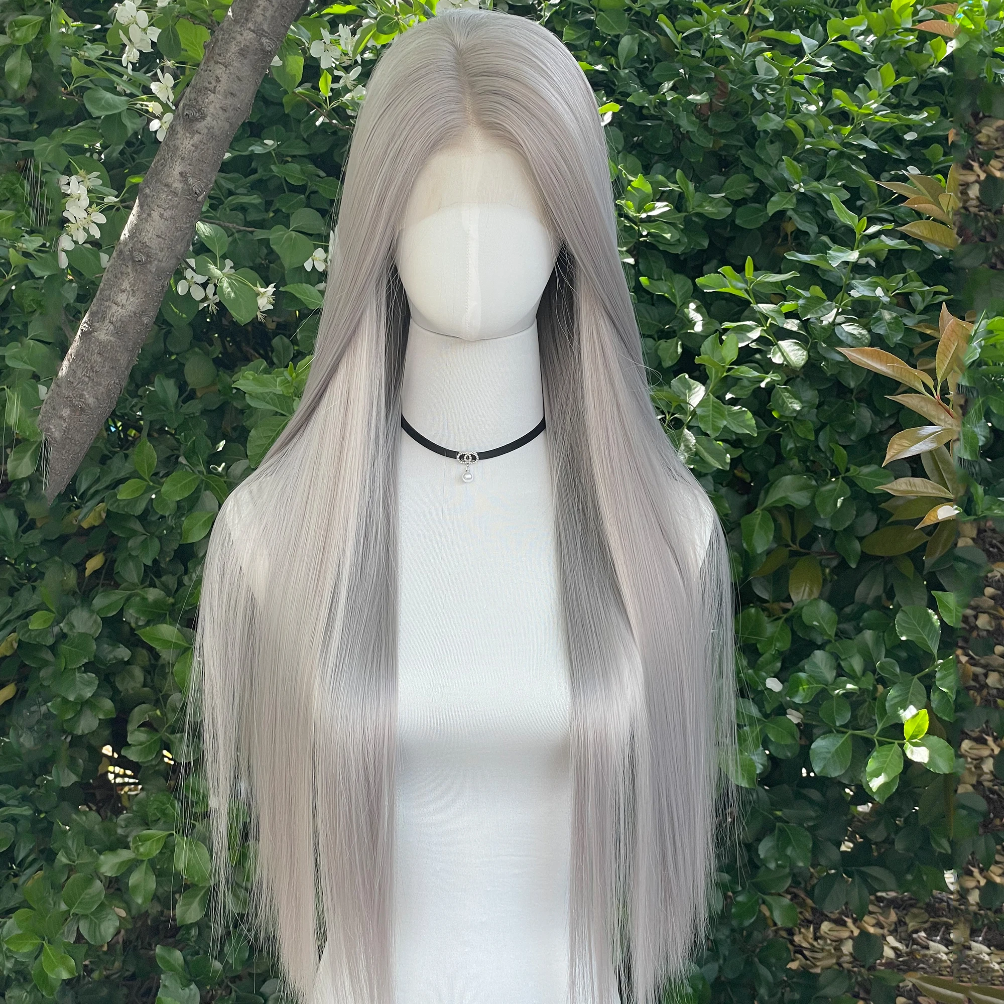 Серебристо-серый синтетический