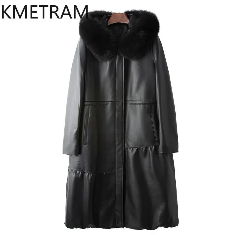 Белая куртка-пуховик на гусином пуху