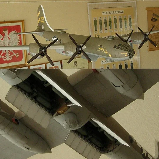 Суперфоратор-бомбардировщик b29 из бумаги в сша - Фотография_3