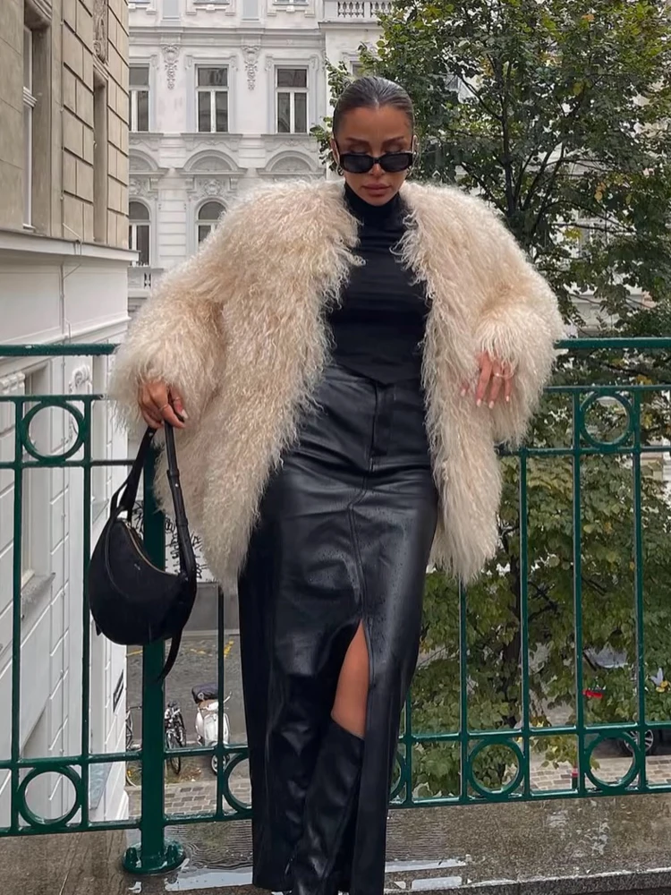 Женская шуба из натурального монгольского - Фотография_2