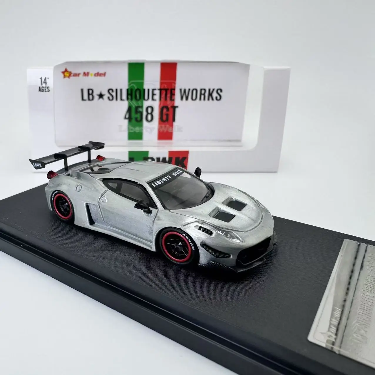 Звездная модель с гальваническим покрытием 1:64 - Фотография_6