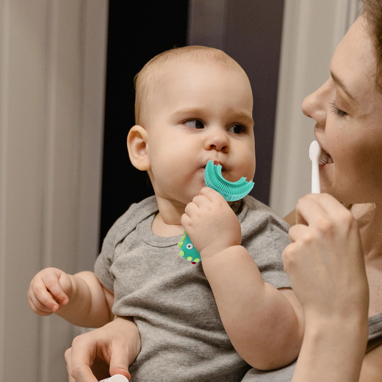 Зубная щетка для молодых зубных - Фотография_6