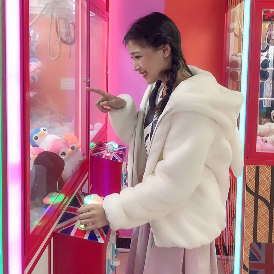 Женская зимняя куртка на молнии - Фотография_4