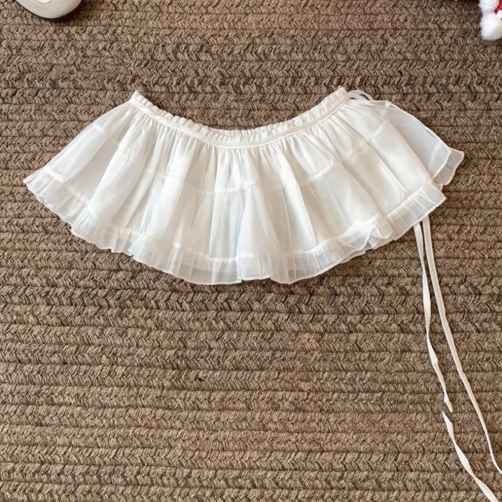 Модная милая кружевная мини-юбка с цветочным принтом