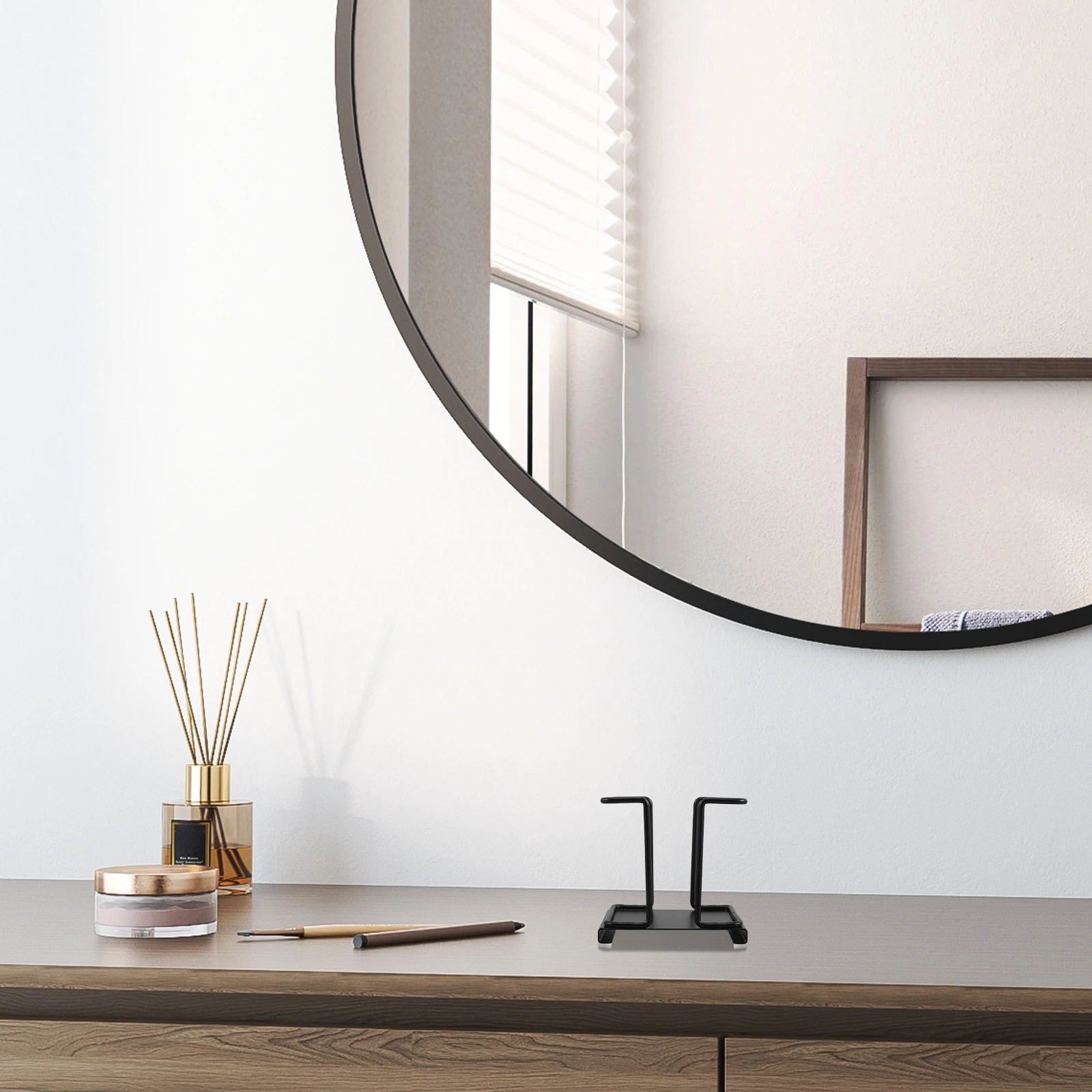 Диспенсер для чашек