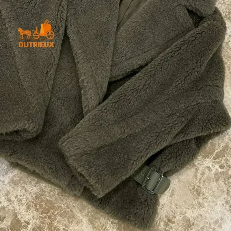 Новое короткое женское пальто тедди - Фотография_5