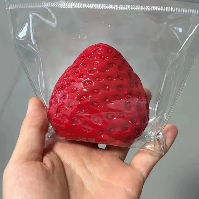 Игрушка strawberry taba squishy - Фотография_2
