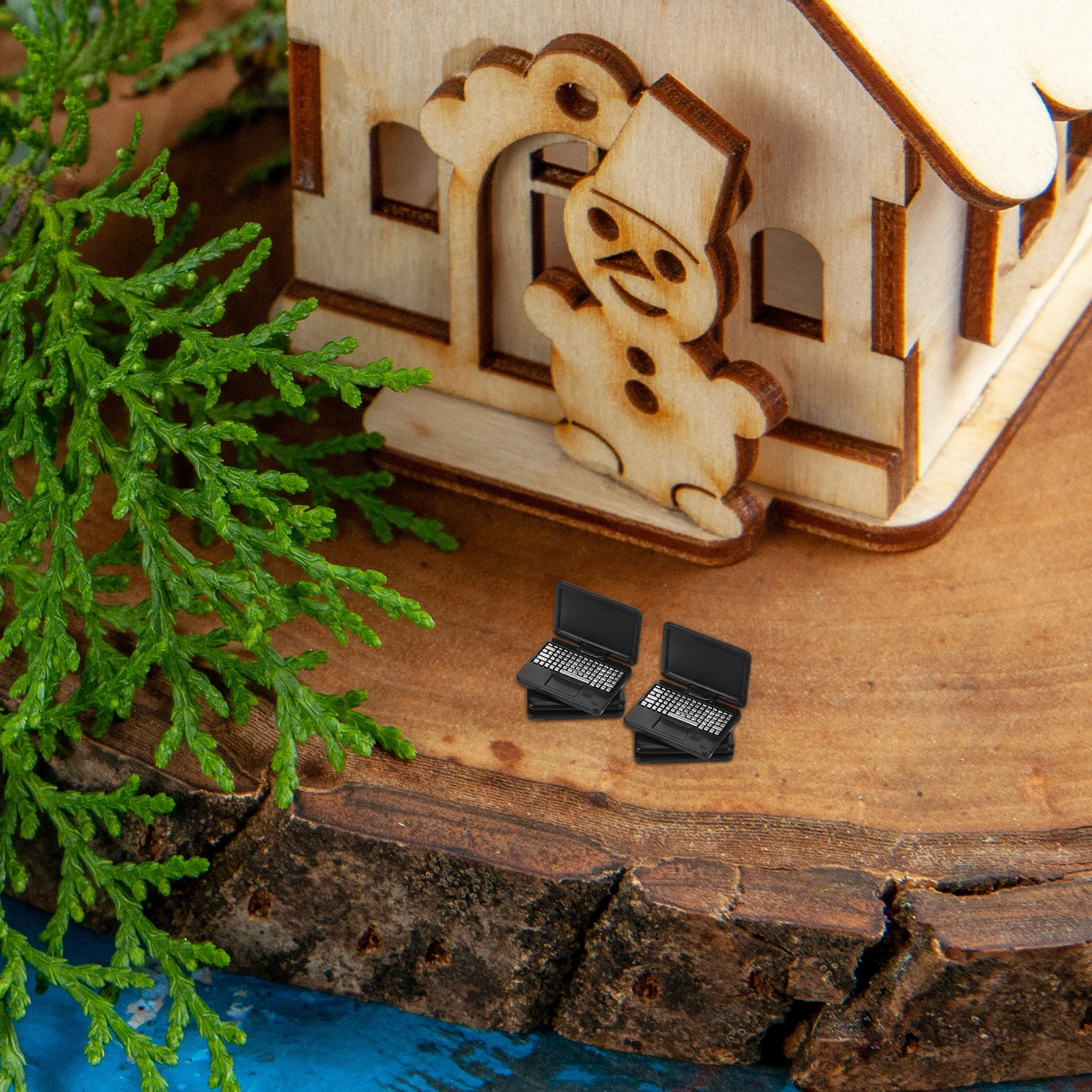 Миниатюрный ноутбук для кукольного домика - Фотография_6