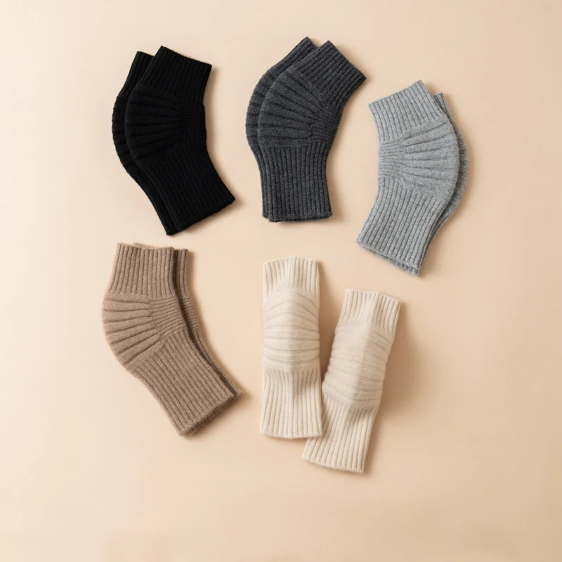 Вязаные женские наколенники из - Фотография_6