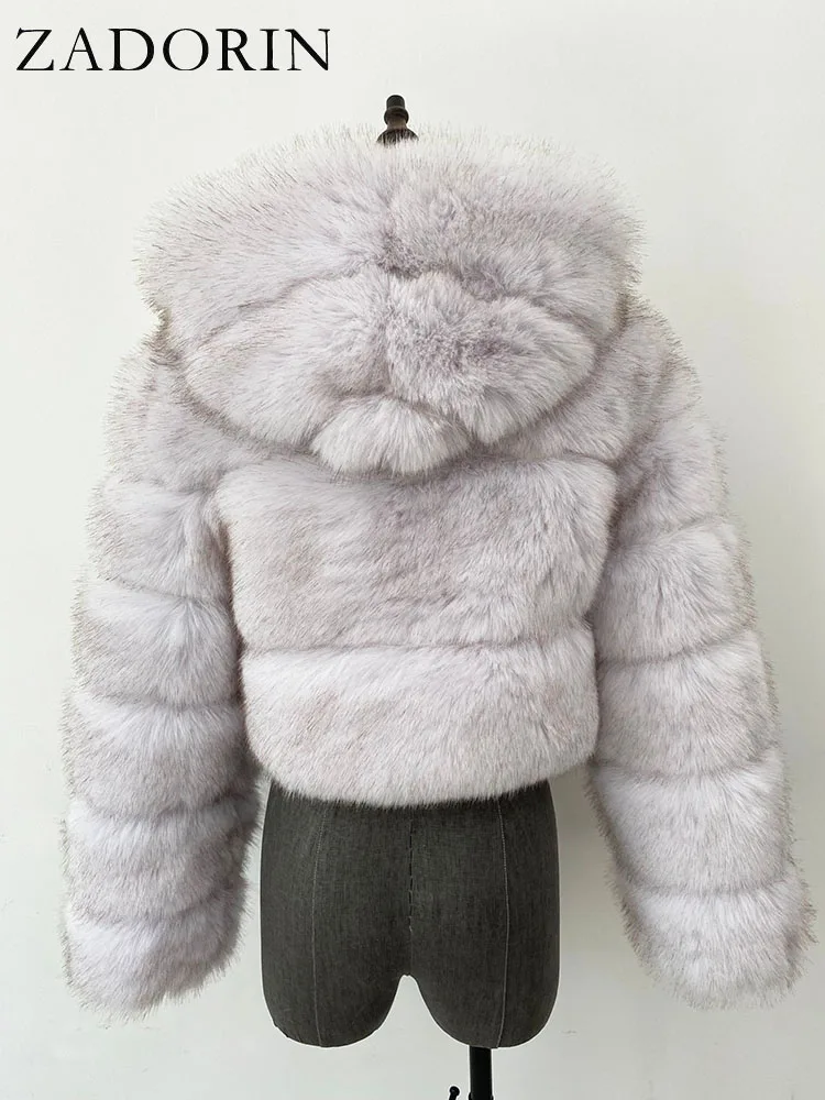 Зимняя укороченная меховая куртка - Фотография_5