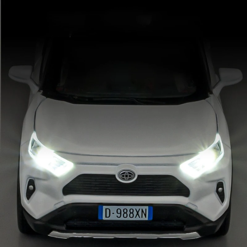 Литая под давлением модель игрушечного автомобиля из сплава - Фотография_4