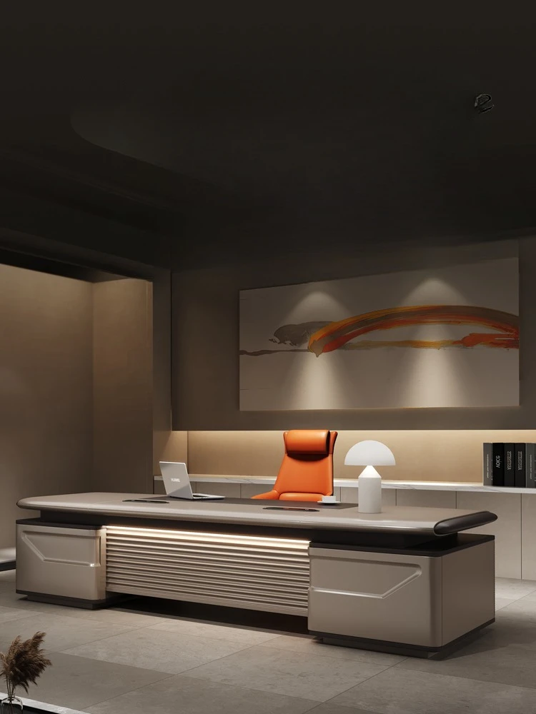 Настольный светильник boss