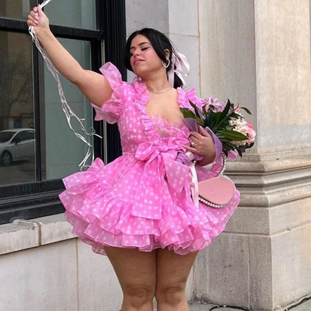 Женское платье с коротким рукавом