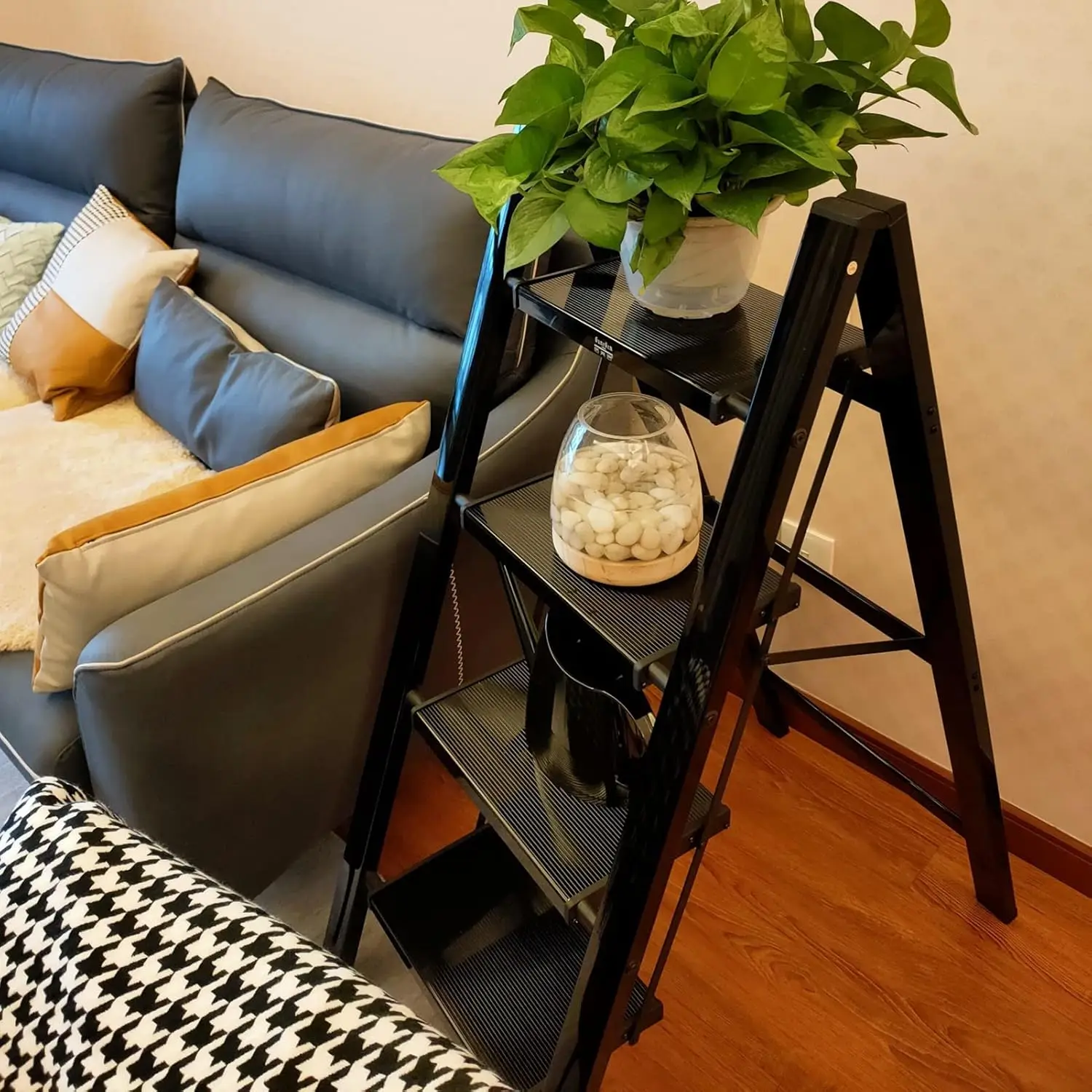 Бытовая складная лестница «елочка» - Фотография_6