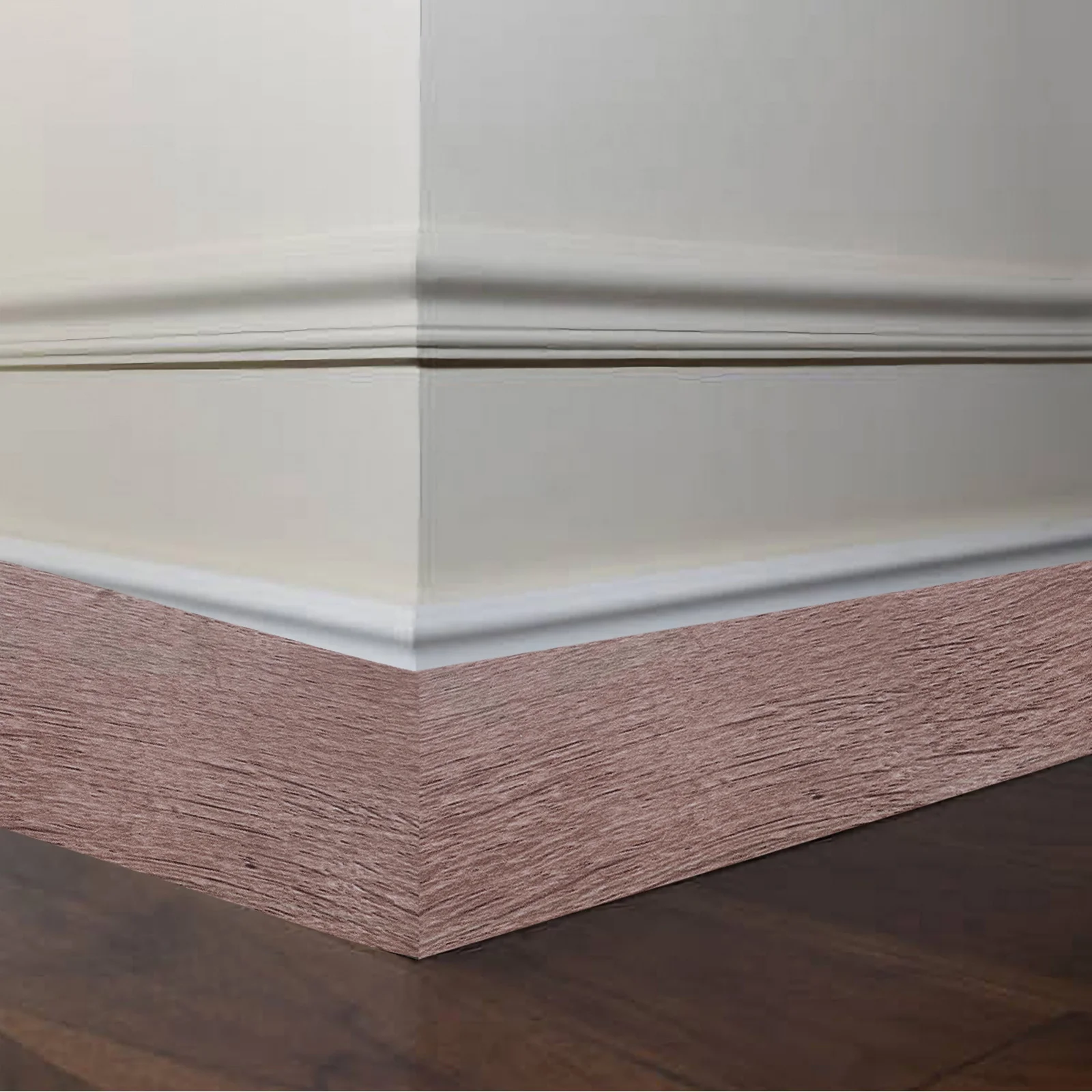 1 рулон деревянного клейкого плинтуса