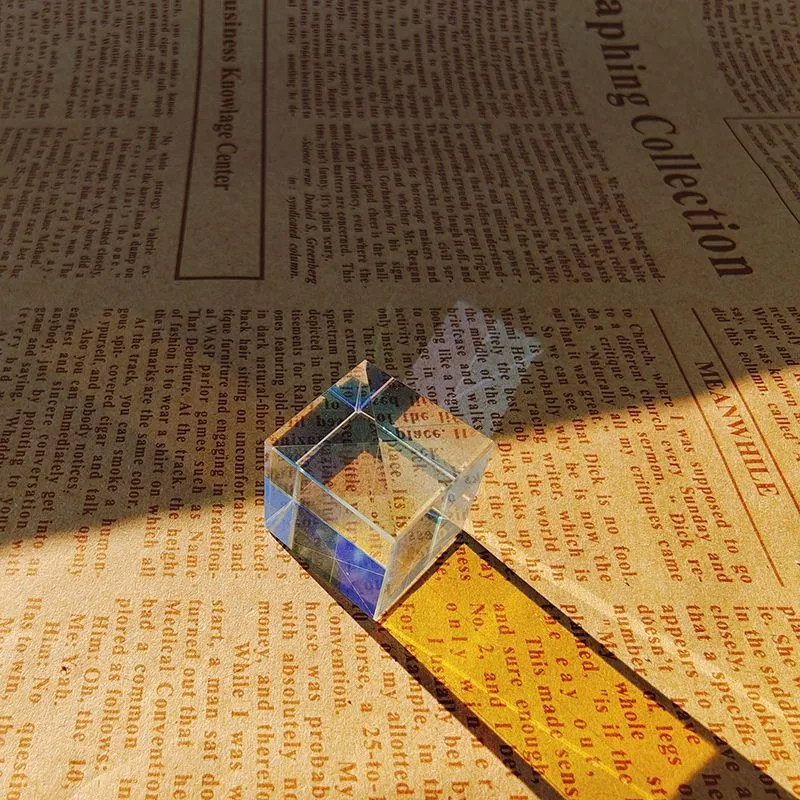 Стеклянный куб, дихроическая призма - Фотография_4