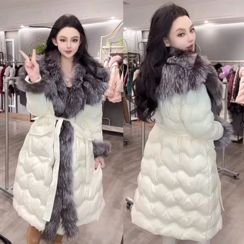 Интернет-знаменитости с свободным лисьим волосом - Фотография_3