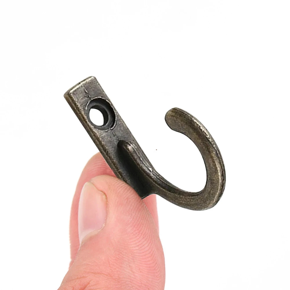 Маленький крючок в европейском стиле - Фотография_3