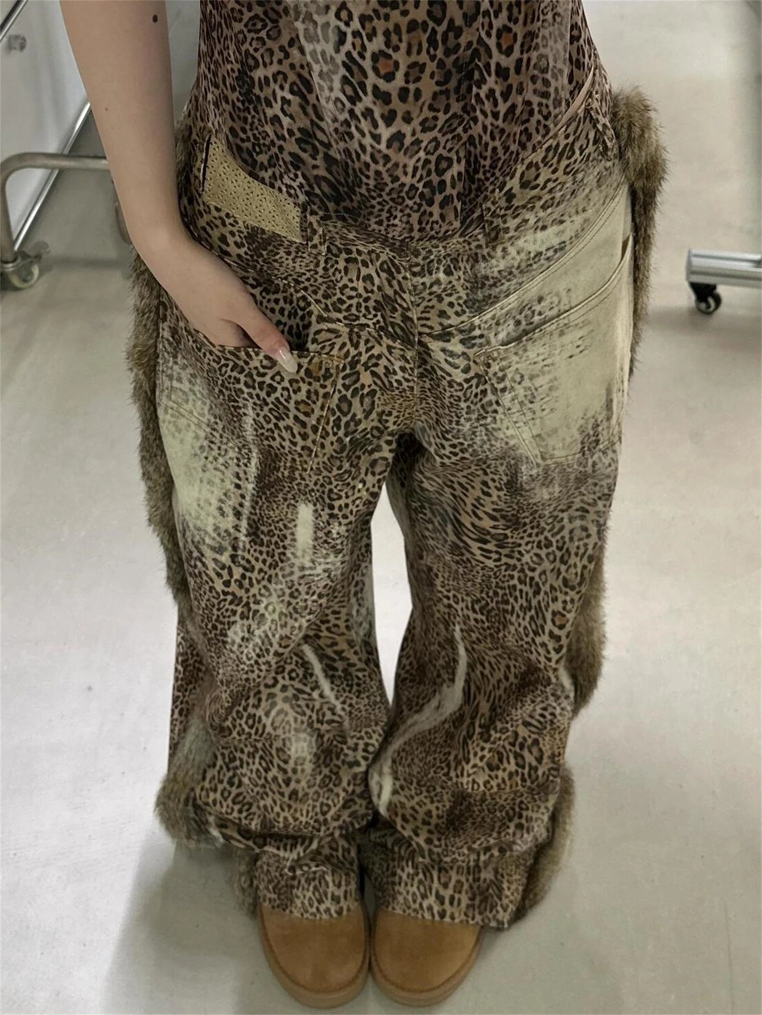 Женские широкие джинсы с леопардовым - Фотография_3