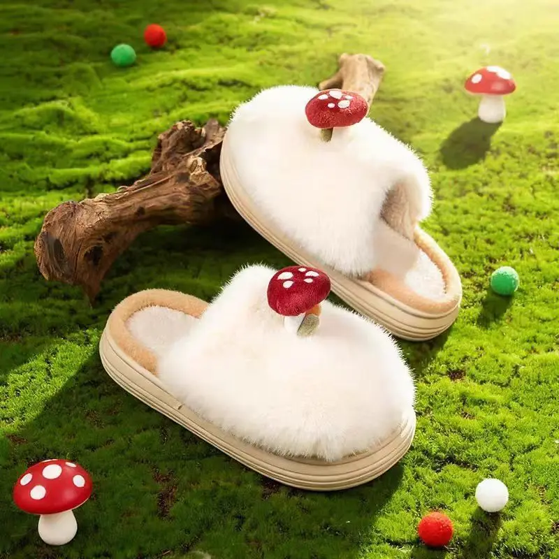 Женские тапочки-грибы