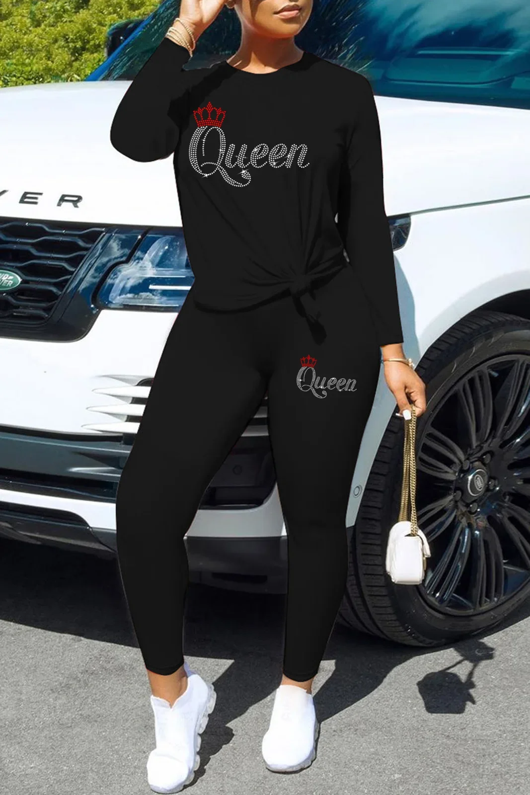 Женский костюм из двух предметов