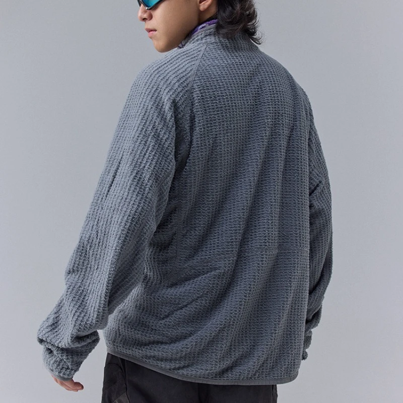 Теплая флисовая куртка с замком и сеткой - Фотография_2