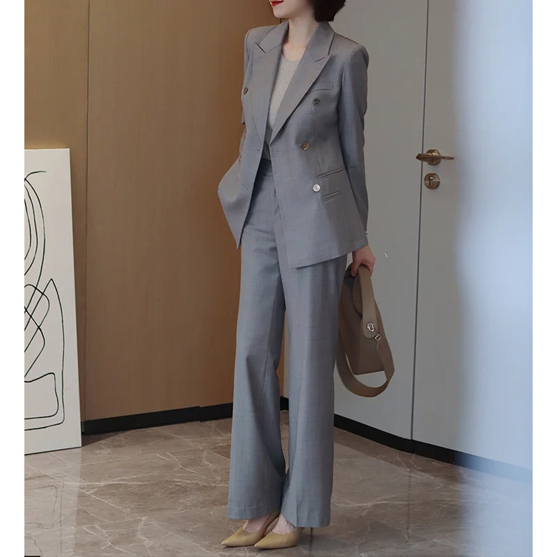 Женские шерстяные костюмы - Фотография_6