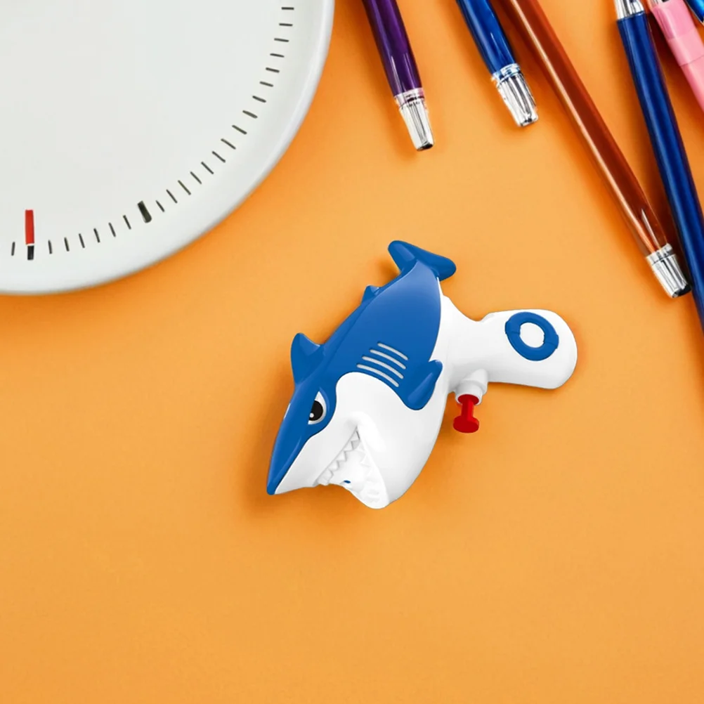 Водяные пистолеты с изображением акулы - Фотография_4