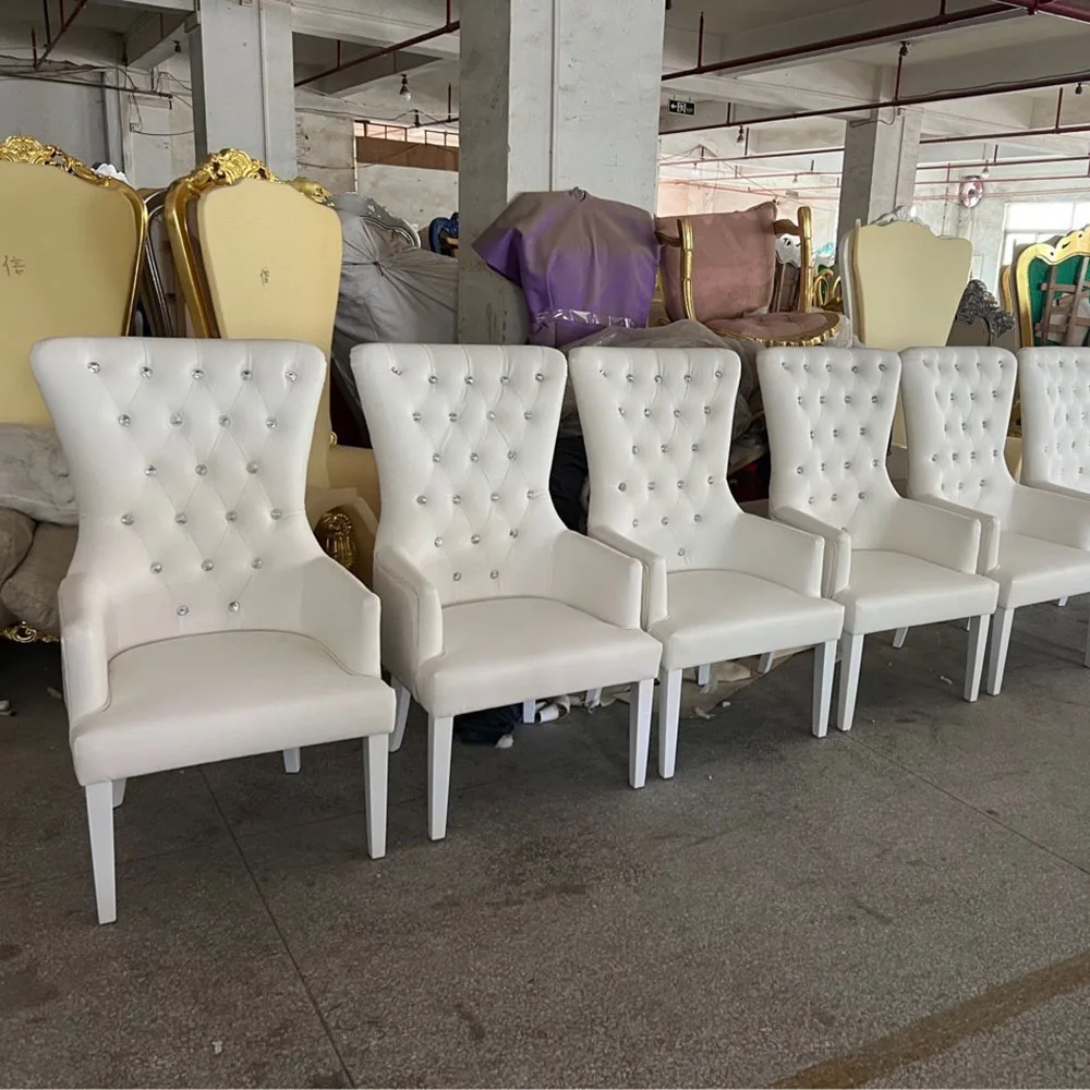 Роскошный стул king throne с высокой спинкой