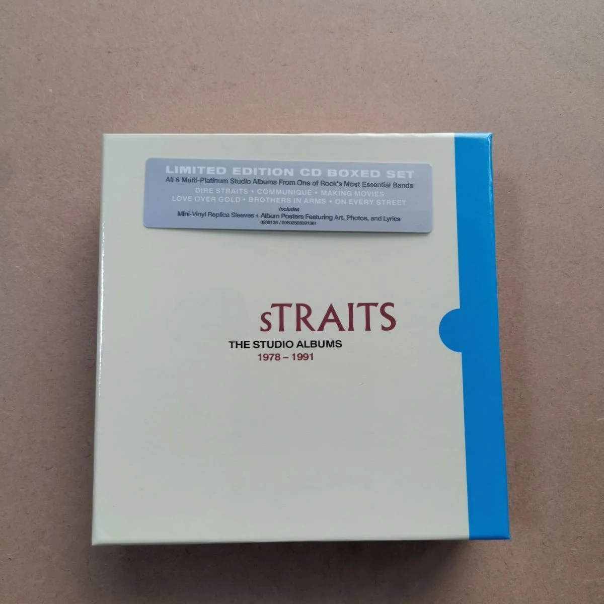 Новая коллекция музыкальных компакт-дисков heavy metal rock band