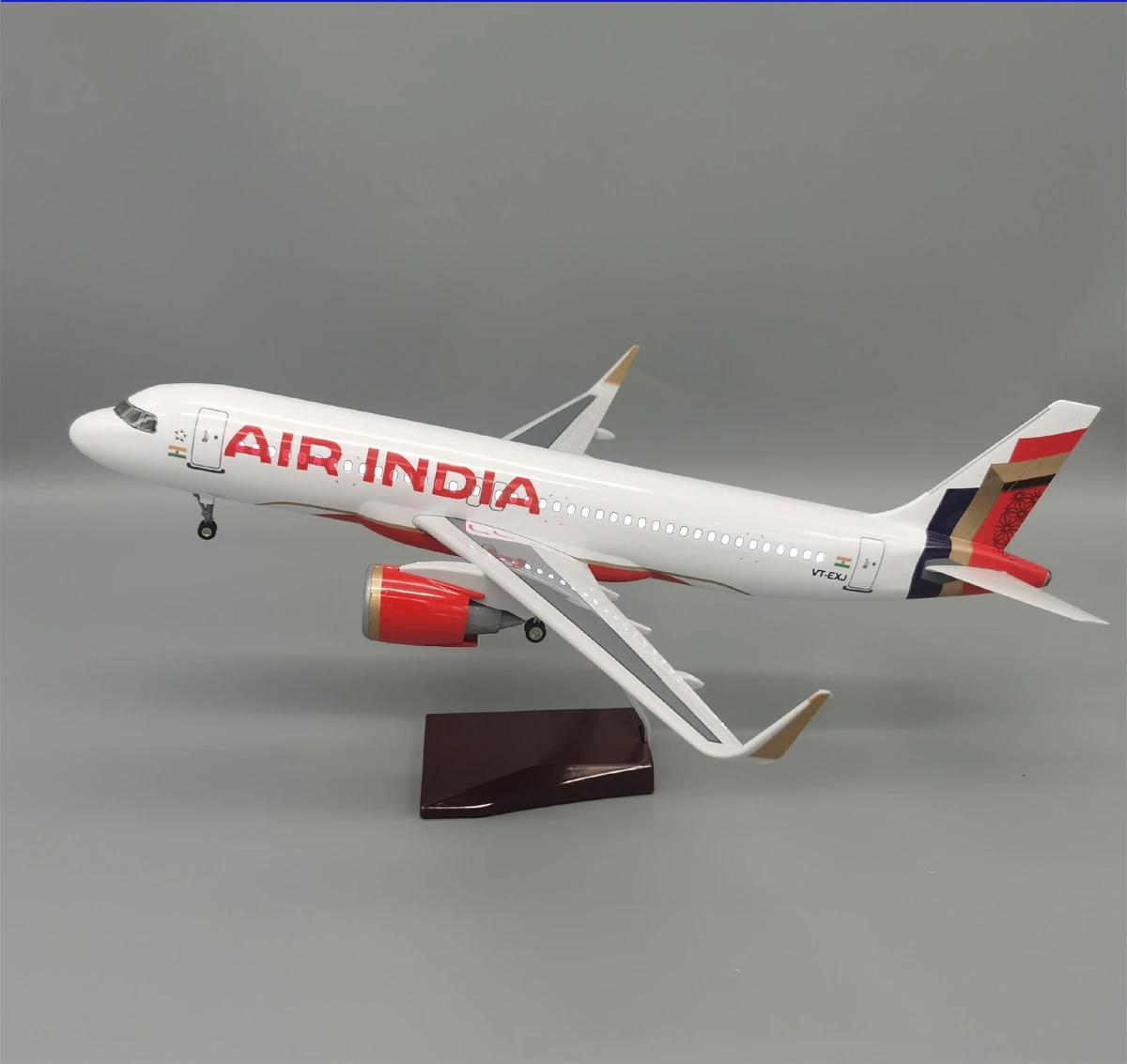 Игрушечный самолет a320neo air - Фотография_6