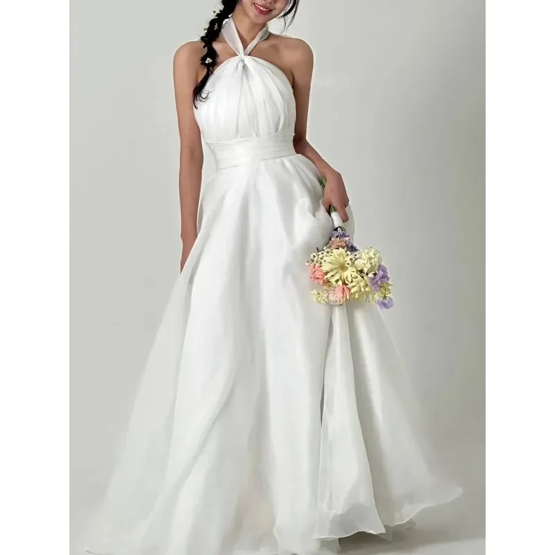 Элегантные свадебные платья с лямкой на шее