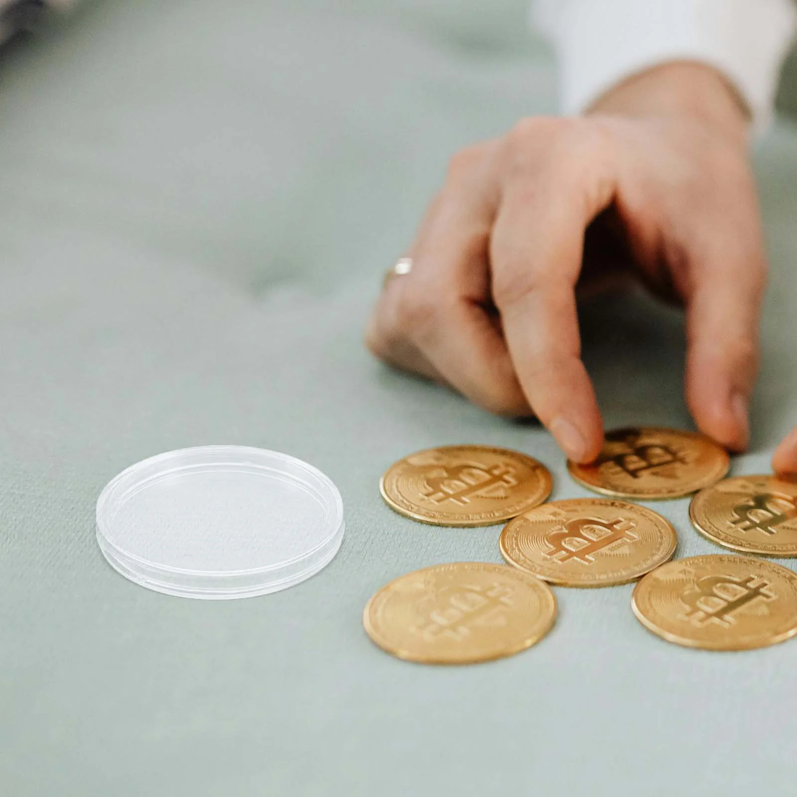 28 мм коробка для монет прозрачный круглый маленький размер для рекламы - Фотография_6