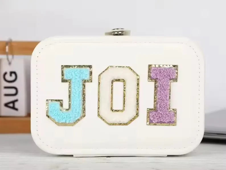 5,5 см нашивка с буквами из синели - Фотография_5