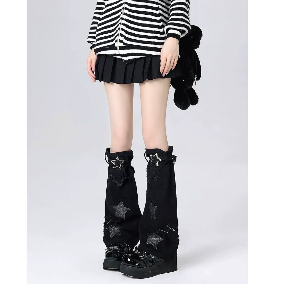 Y2k subculture black and red plaid - Фотография_4