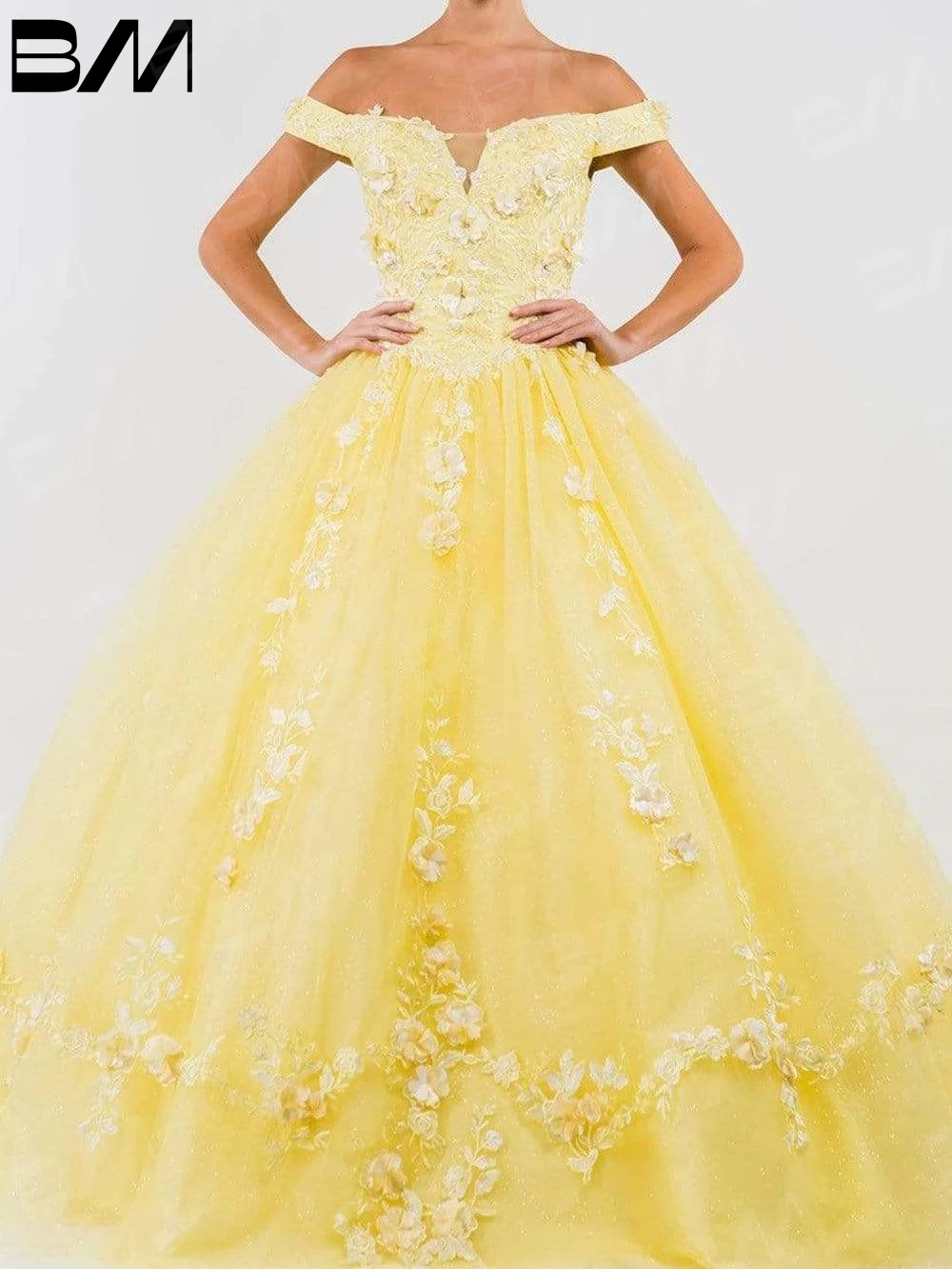 Бальное платье quinceanera с цветочной аппликацией и открытыми плечами - Фотография_6