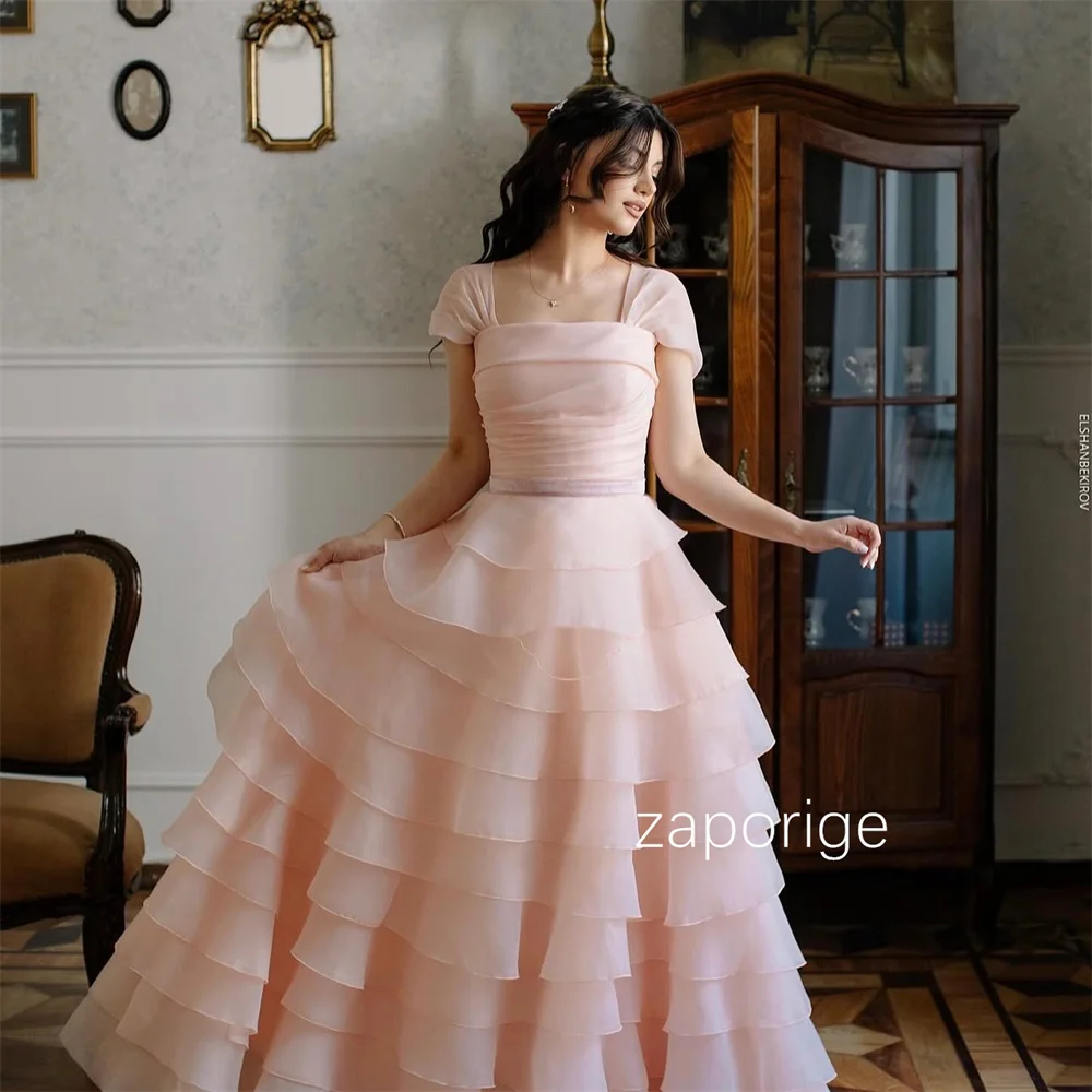 Бальное платье из органзы с многоуровневыми - Фотография_4