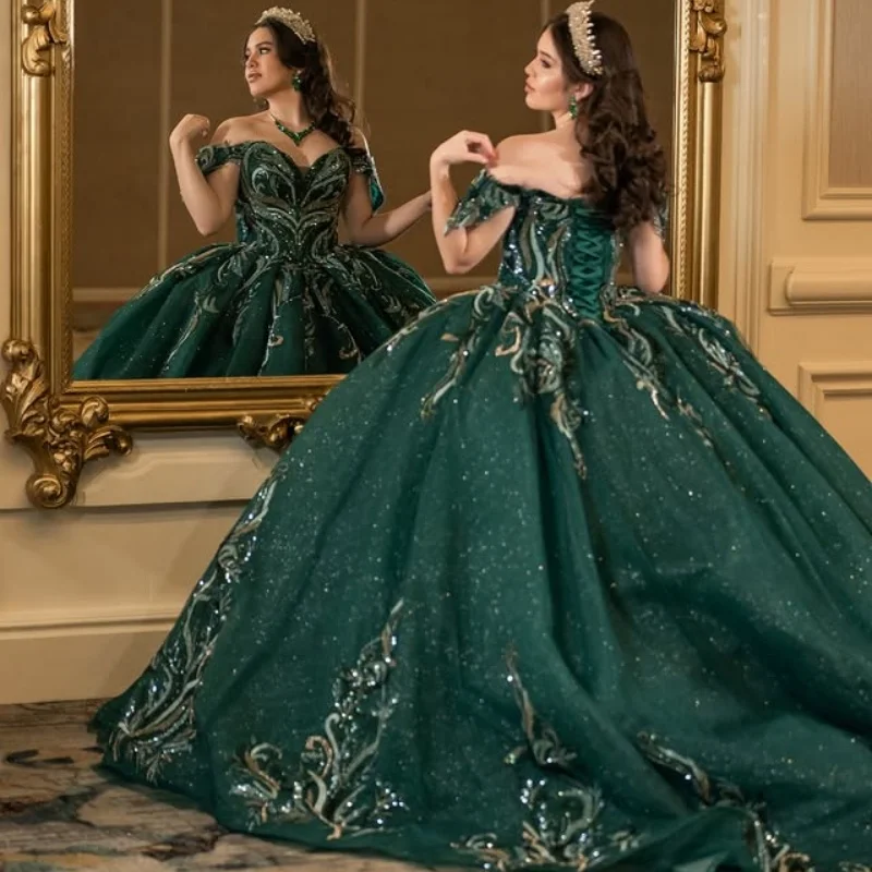 Блестящее темно-зеленое платье quinceanera с открытыми плечами - Фотография_4