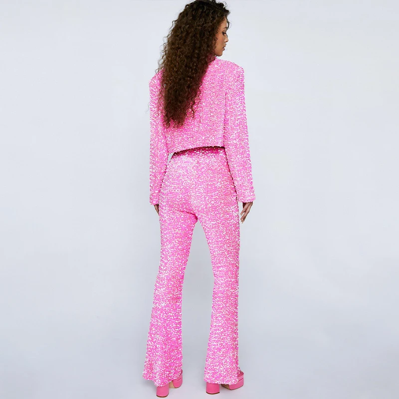 Женский модный розовый костюм из двух предметов - Фотография_2