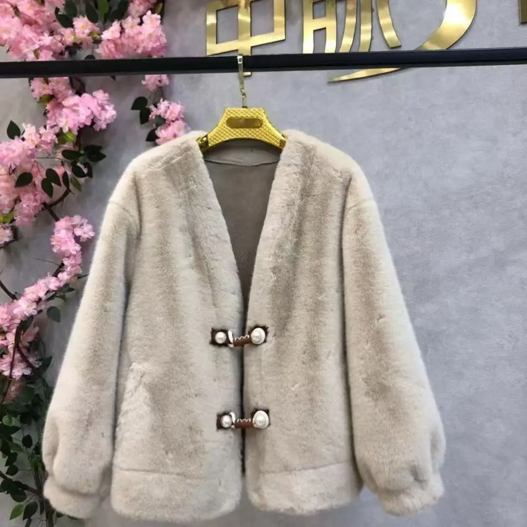 Тенденции пушистая шуба мягкая - Фотография_6