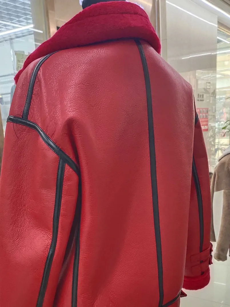 Красная меховая куртка женская - Фотография_4