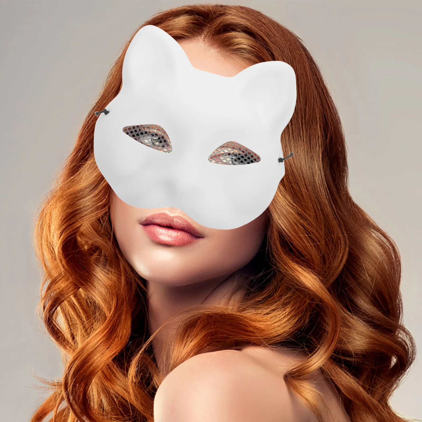 Маска для лица, пустые белые аксессуары для маскарада - Фотография_2