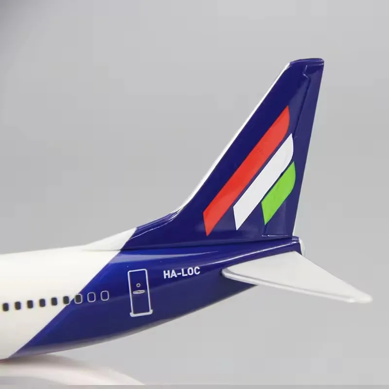 1:200 b737-800 malev airlines abs - Фотография_5