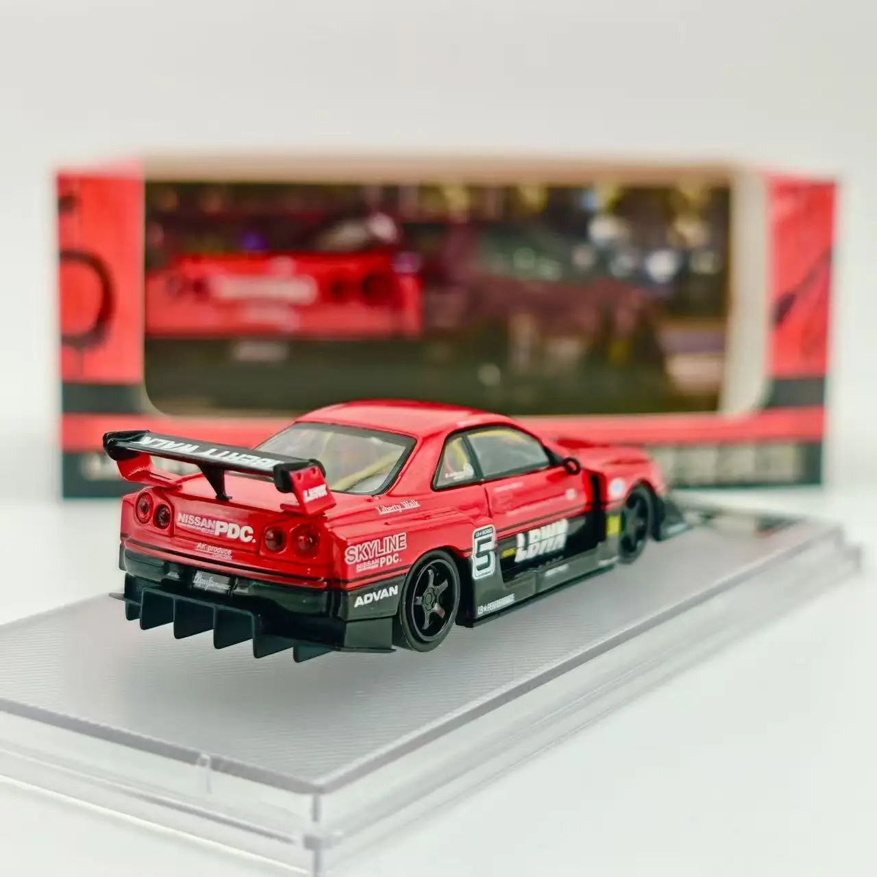 Модель призмы 1:64 nissan skyline - Фотография_6