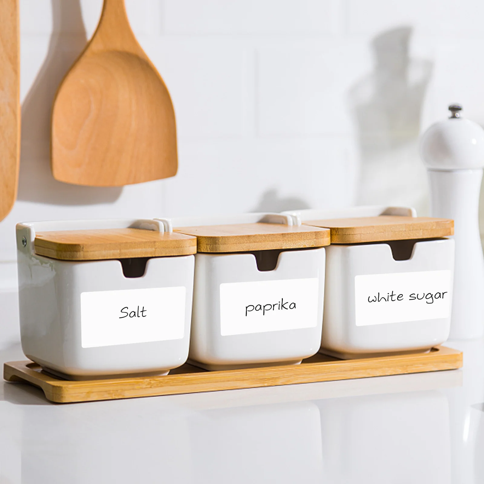 Пустые клейкие этикетки