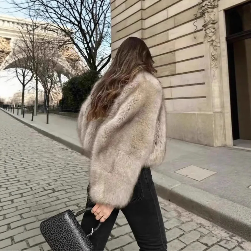 Женские пальто из искусственного меха - Фотография_4