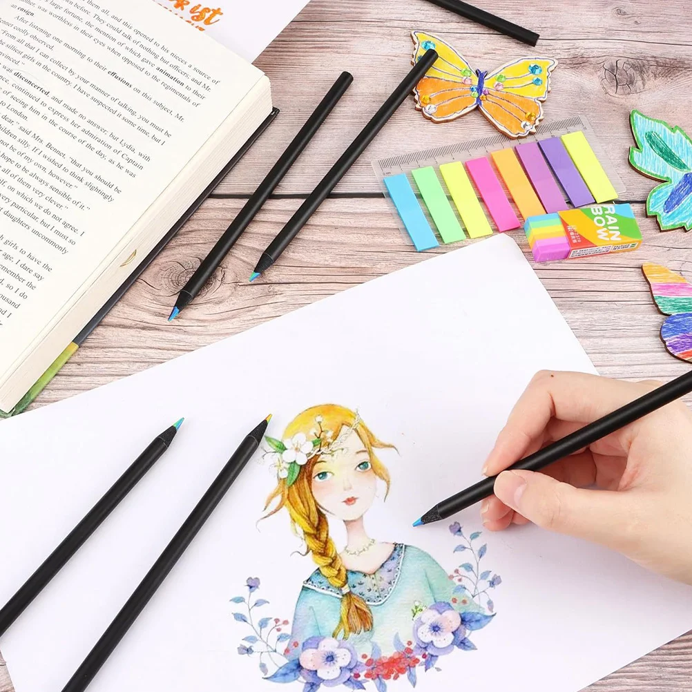 Цветные карандаши с черным корпусом