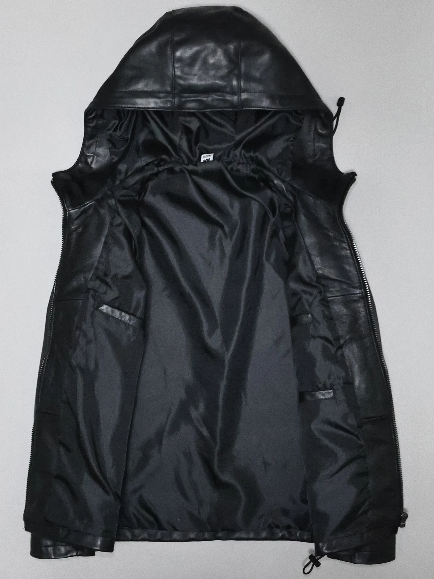 Женская куртка из овечьей кожи с короткой молнией - Фотография_3